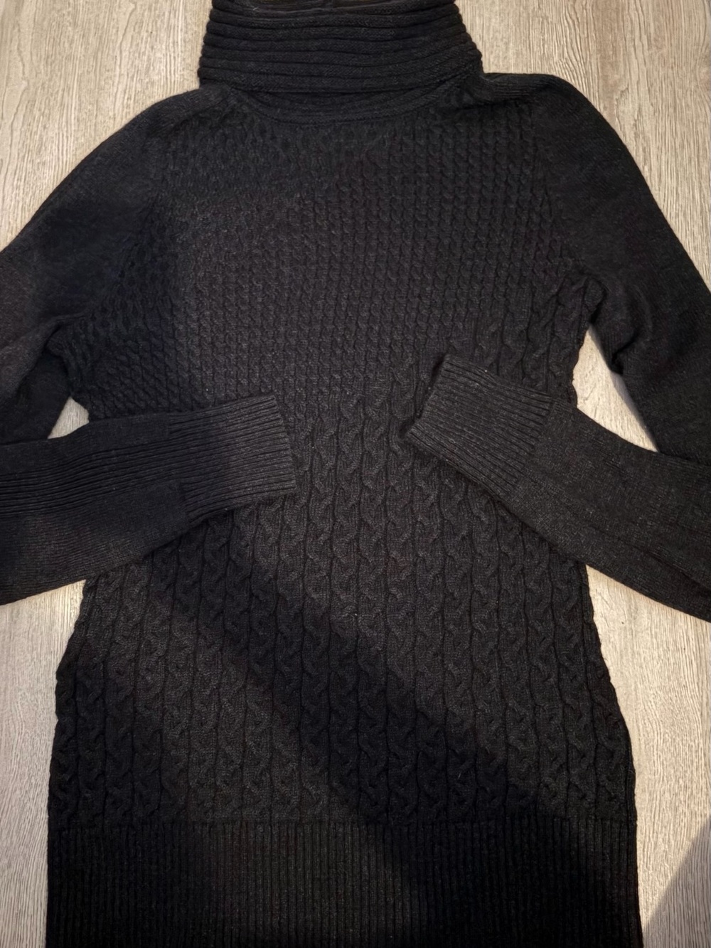 Smart Wool Grey Black Cable Knit Turtleneck Sweater